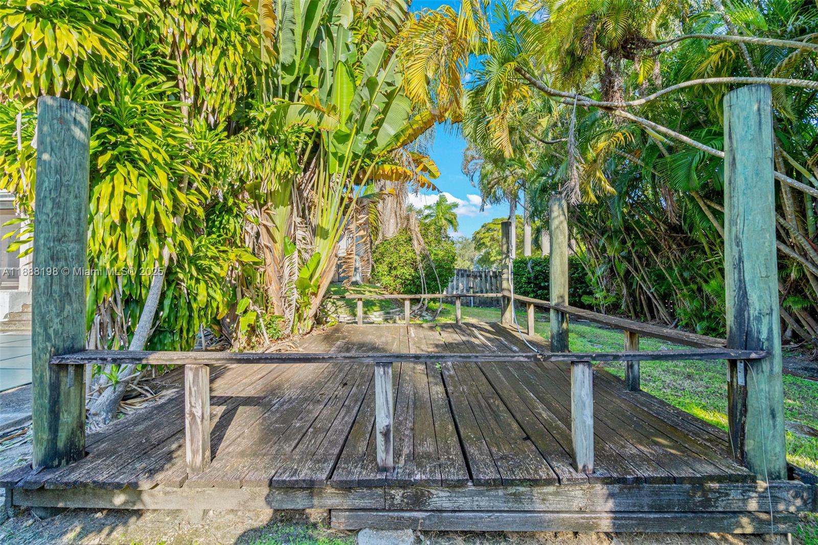 OLD CUTLER SHORES - Residential