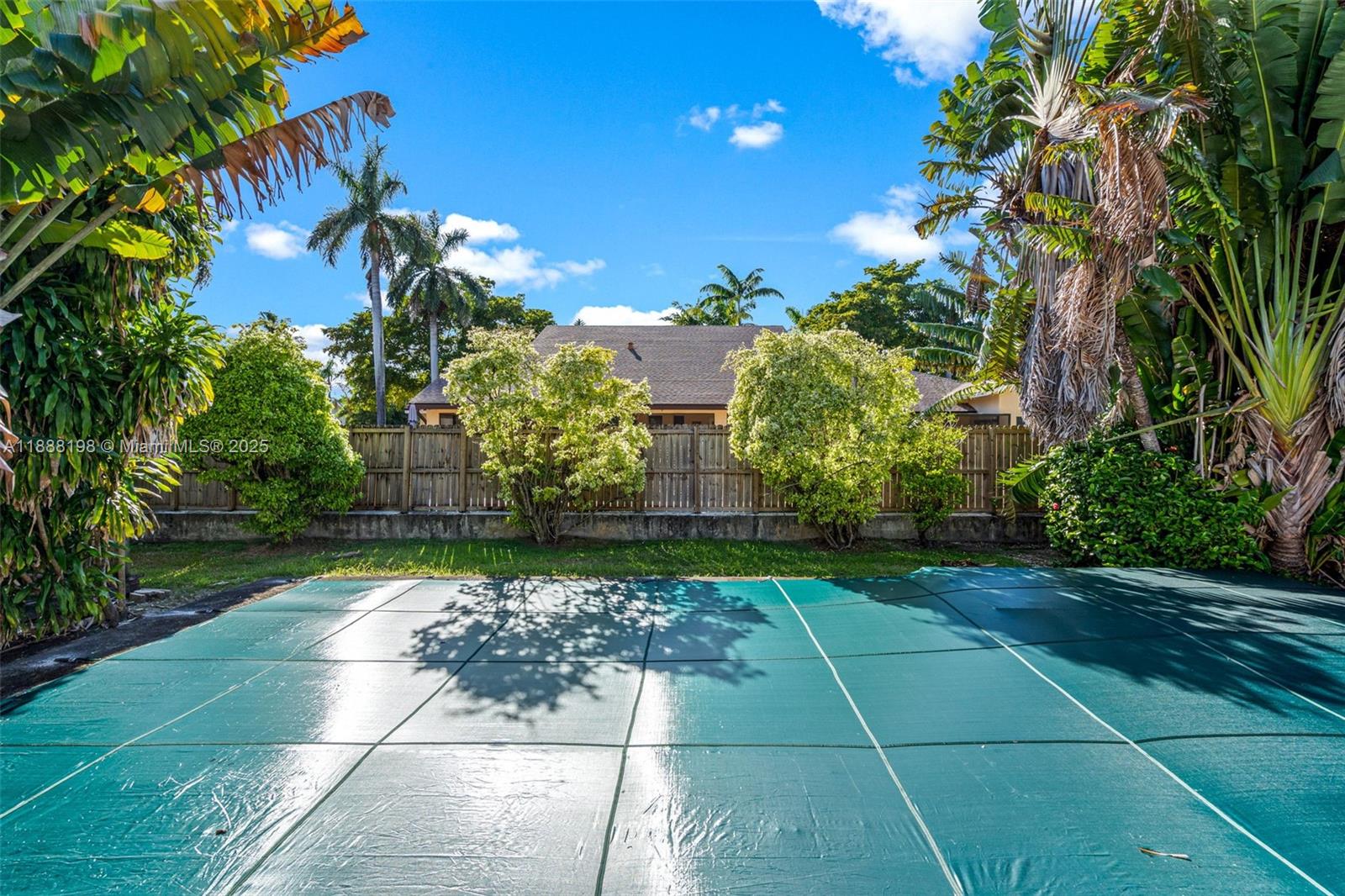 OLD CUTLER SHORES - Residential