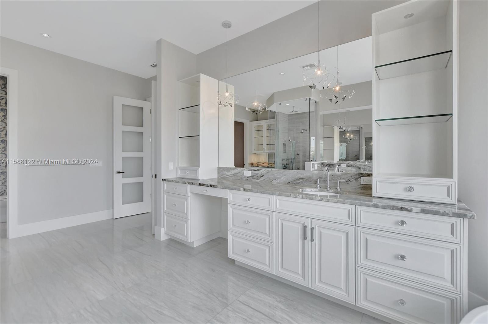 BLUE INLET - Residential