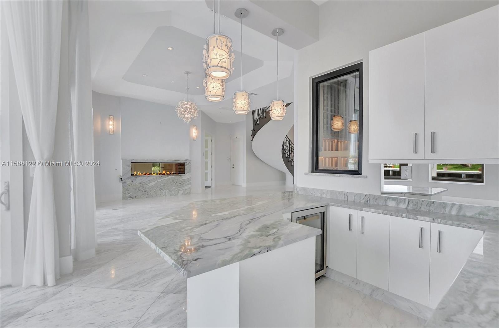 BLUE INLET - Residential