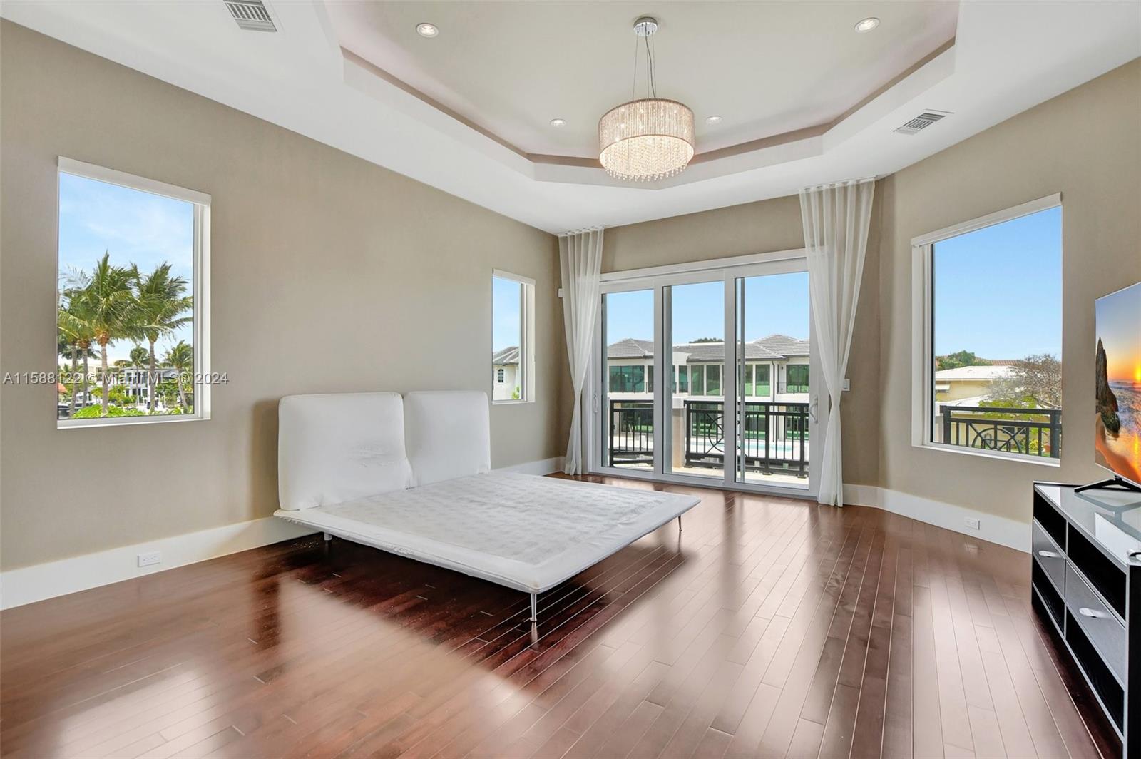 BLUE INLET - Residential