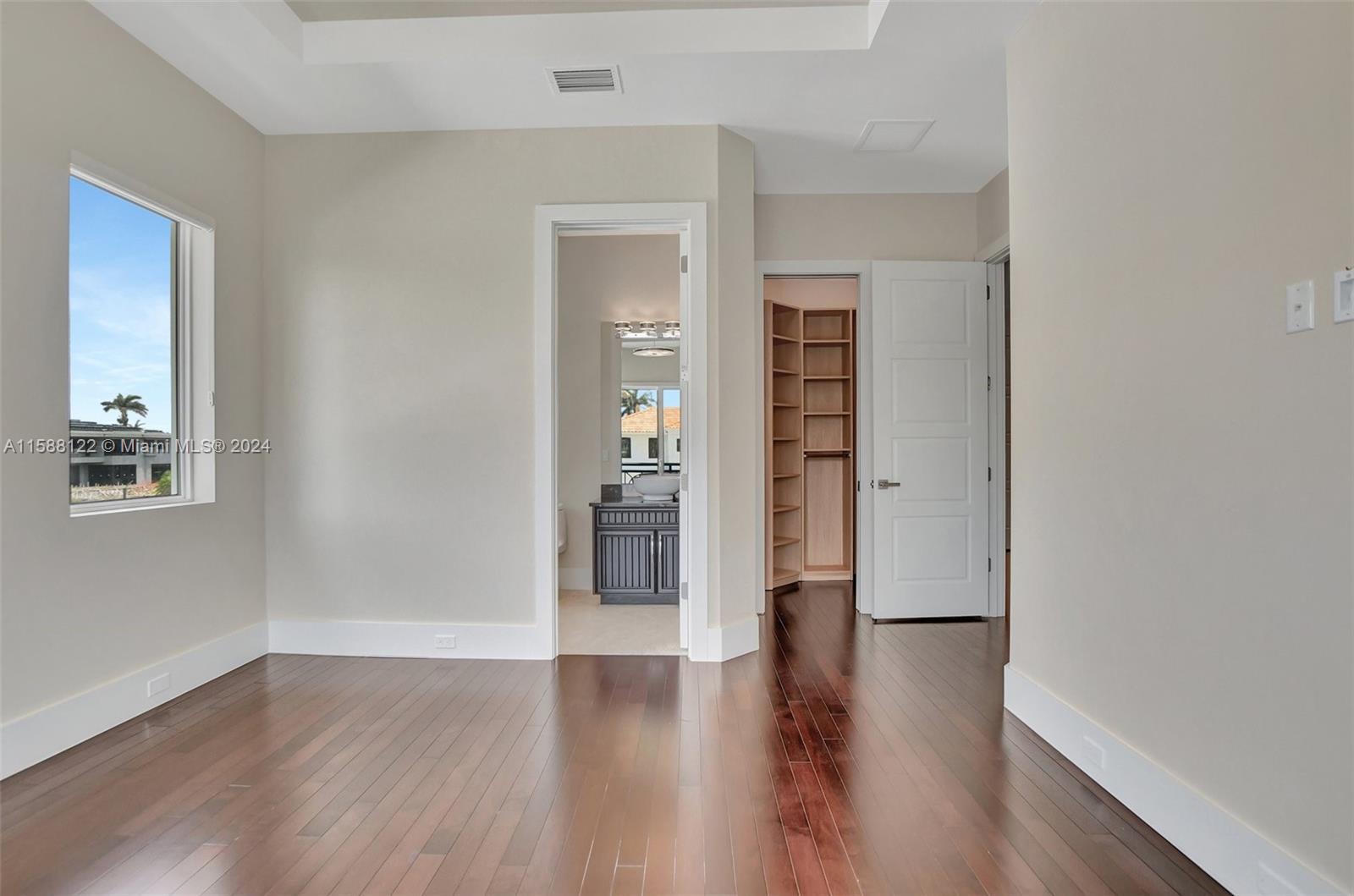 BLUE INLET - Residential