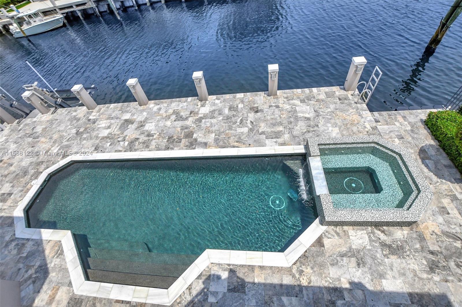 BLUE INLET - Residential