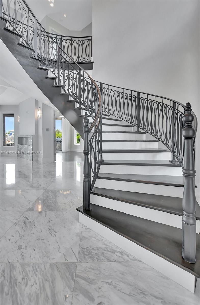 BLUE INLET - Residential