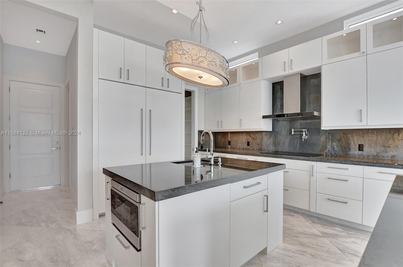 BLUE INLET - Residential