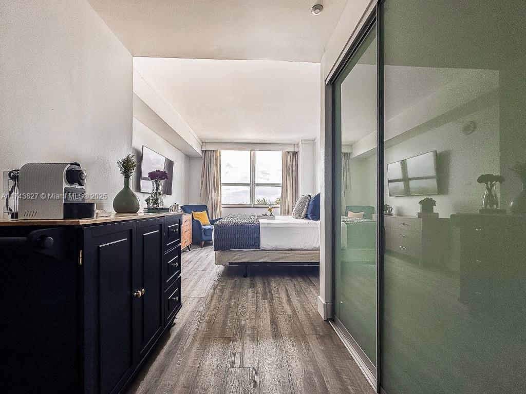 MUTINY PARK CONDO - Residential