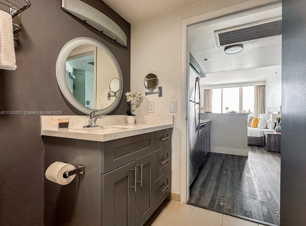 MUTINY PARK CONDO - Residential