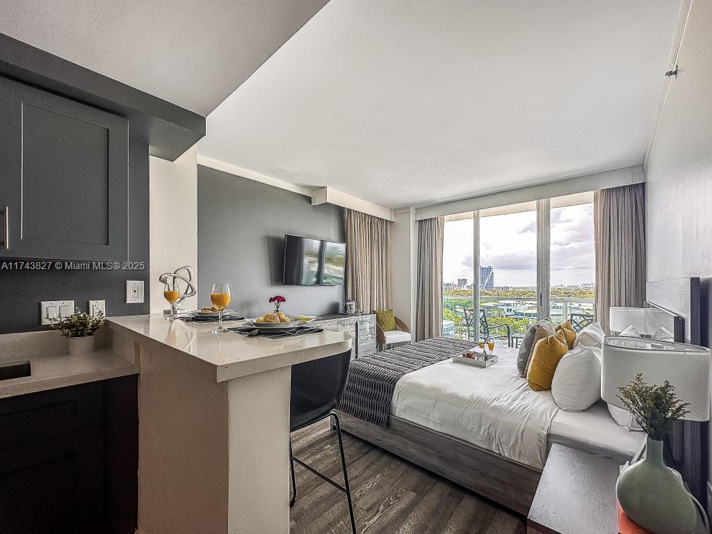 MUTINY PARK CONDO - Residential