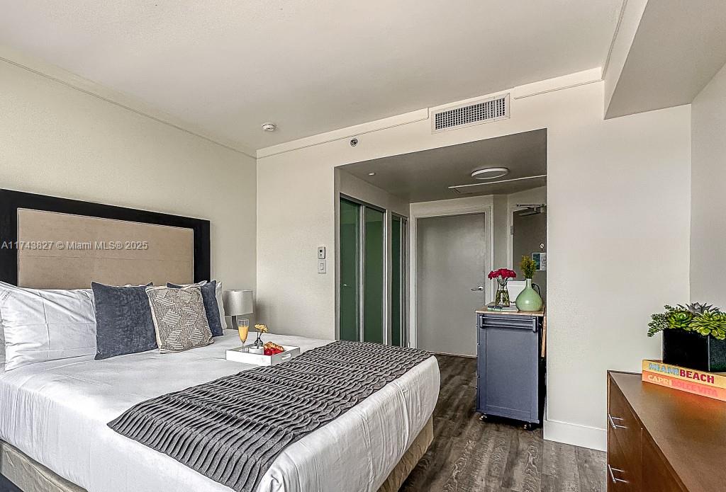 MUTINY PARK CONDO - Residential