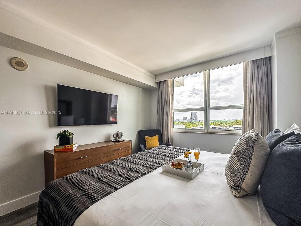 MUTINY PARK CONDO - Residential