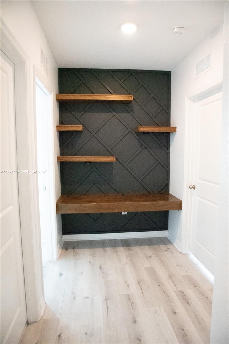 TAHO WOODS - Residential Lease