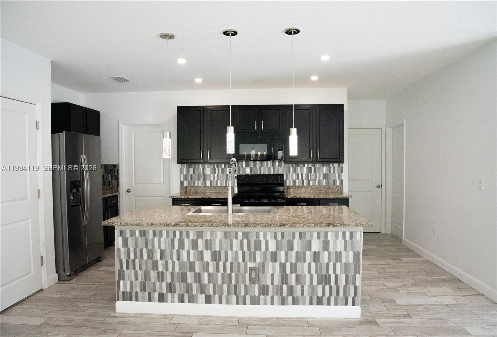 TAHO WOODS - Residential Lease