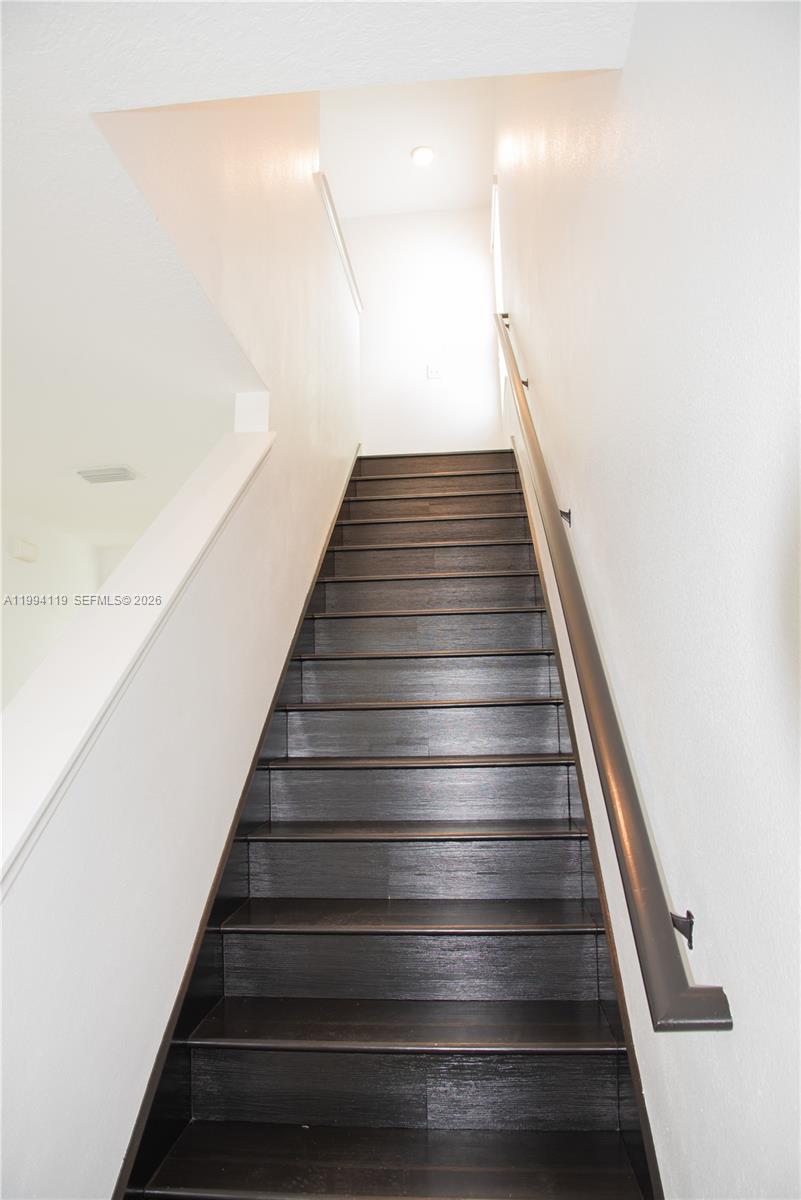 TAHO WOODS - Residential Lease