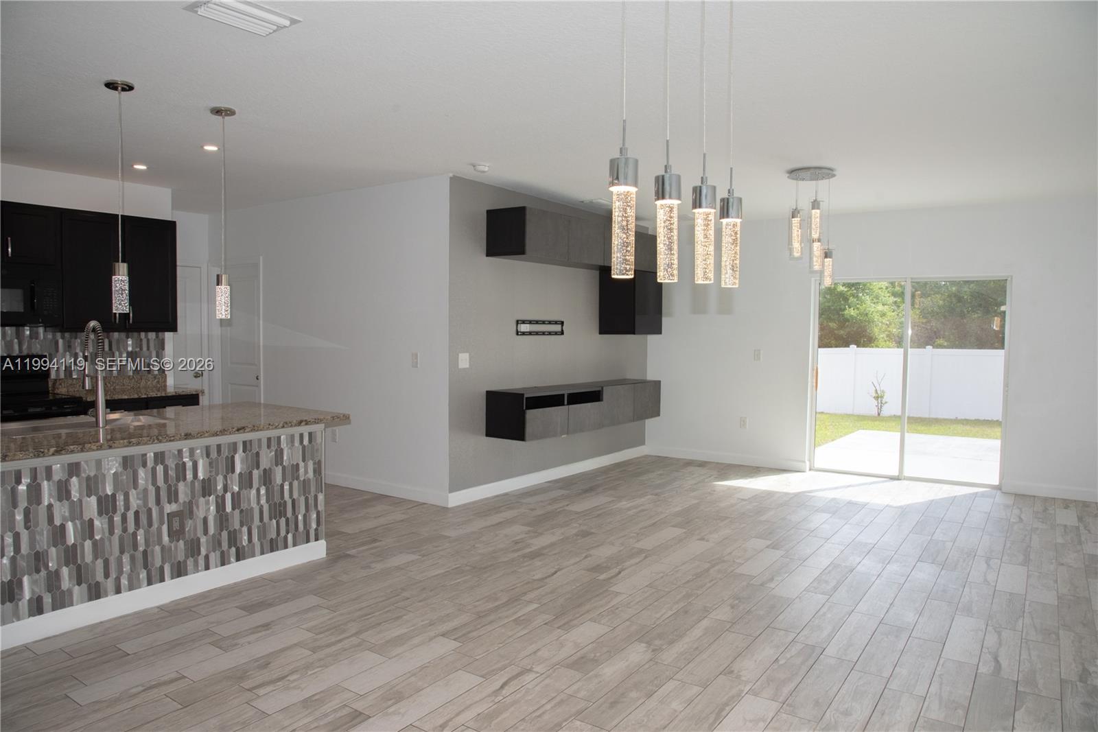 TAHO WOODS - Residential Lease