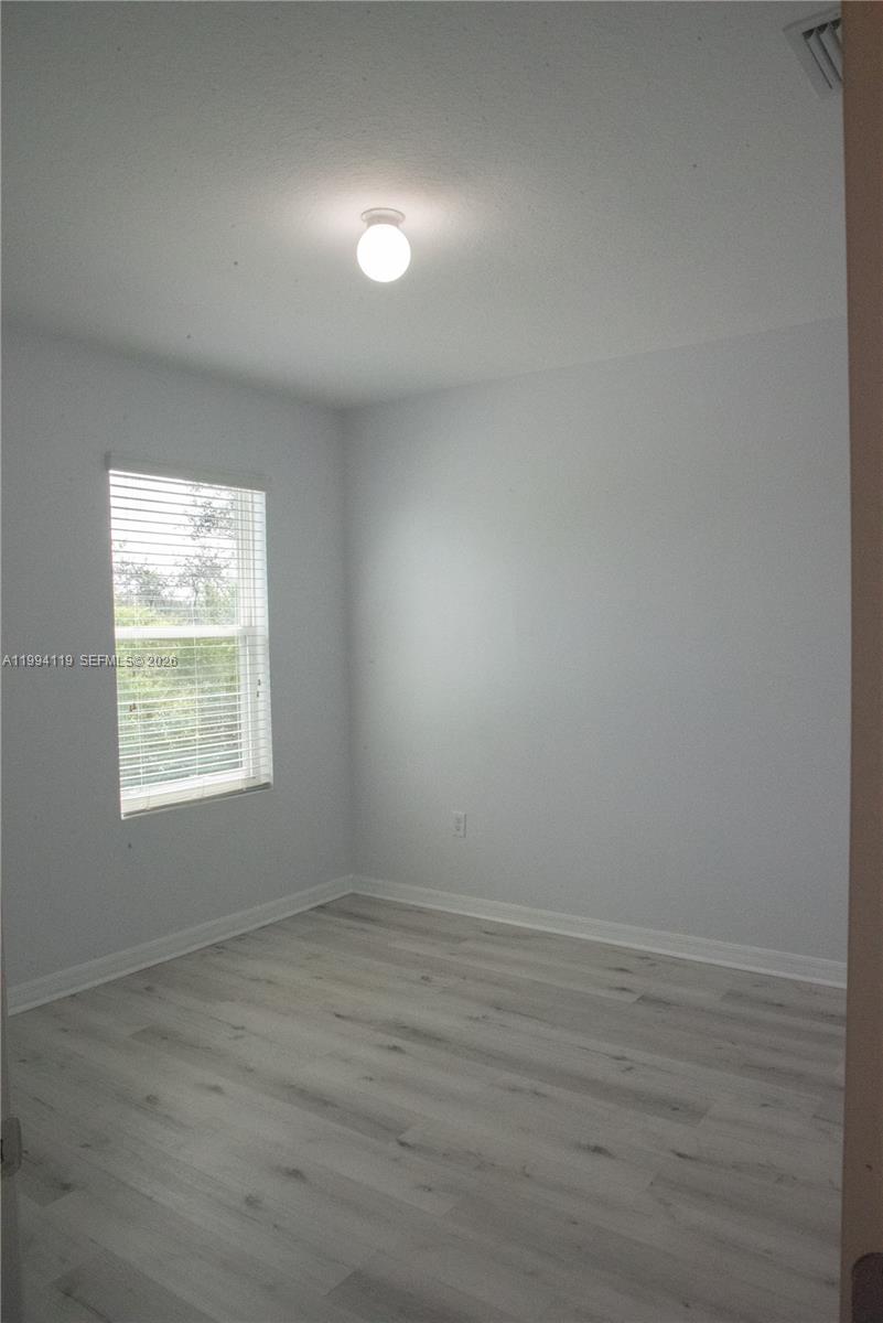 TAHO WOODS - Residential Lease