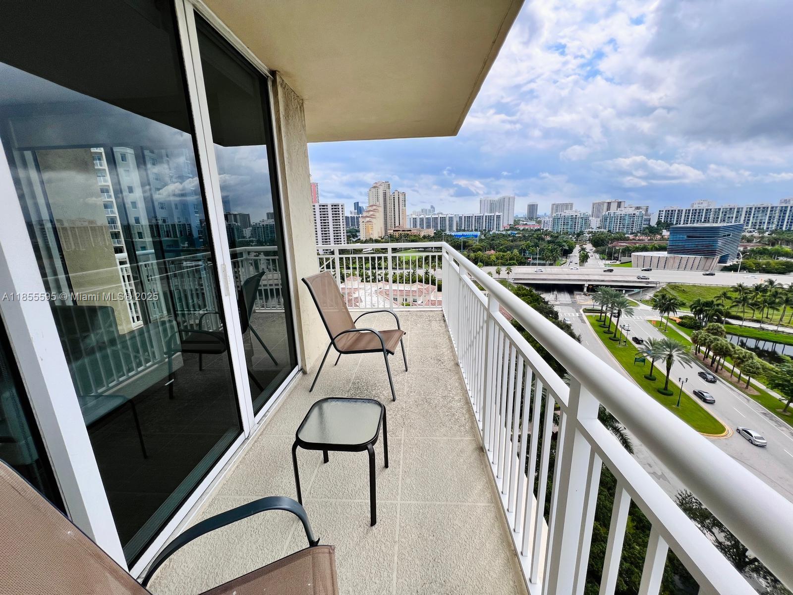 beautiful and spacious 2 bedroom 2 bathroom apartment. Kitchen w/granite countertops, stainless steel appliances & mosaic backsplash. Amazing views of the city, all amenities included, close to great schools, Aventura shopping and restaurants. 6 month minimum lease. For showings please call or text listing agents with 24 hr notice!