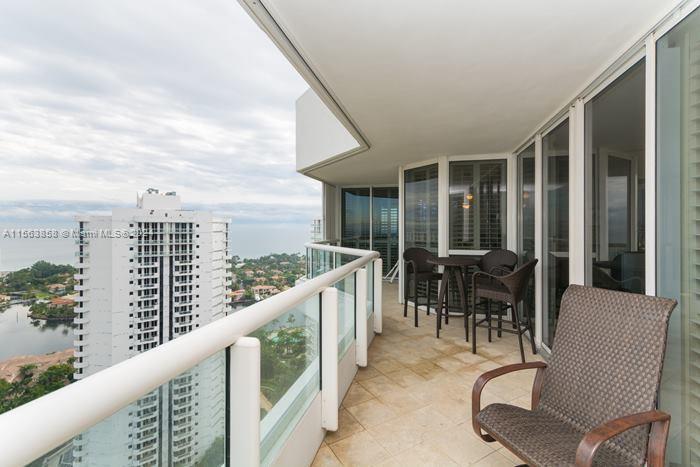 NORTH TOWER AT THE POINT - Residential