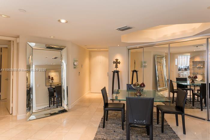 NORTH TOWER AT THE POINT - Residential