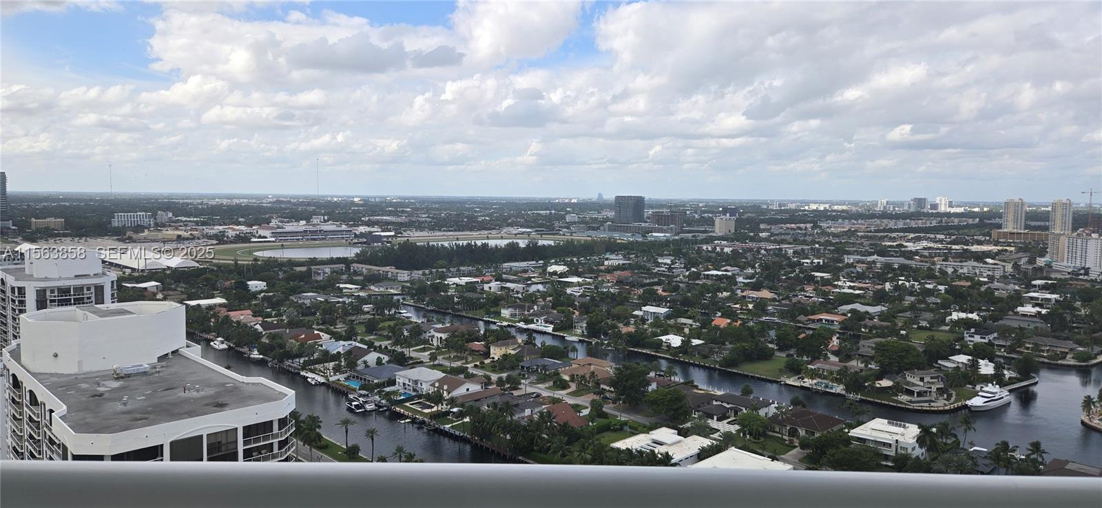 NORTH TOWER AT THE POINT - Residential