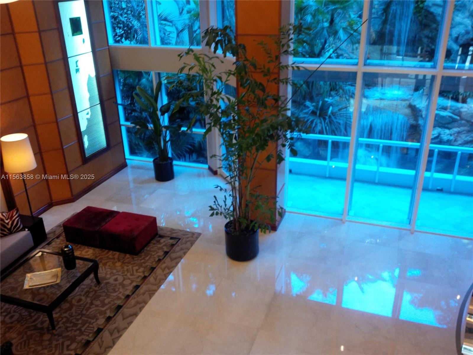 NORTH TOWER AT THE POINT - Residential