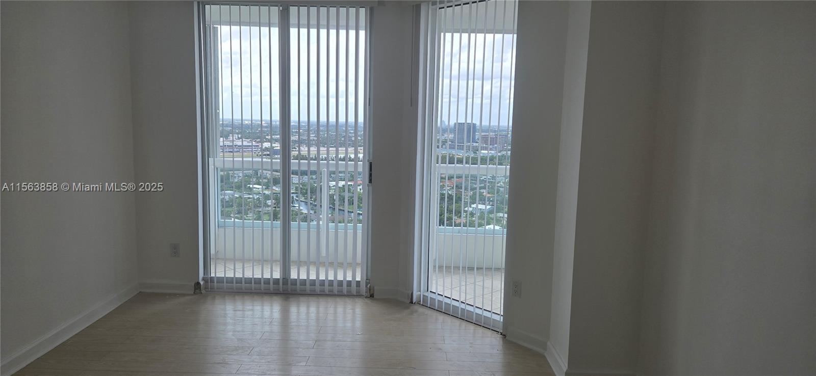 NORTH TOWER AT THE POINT - Residential