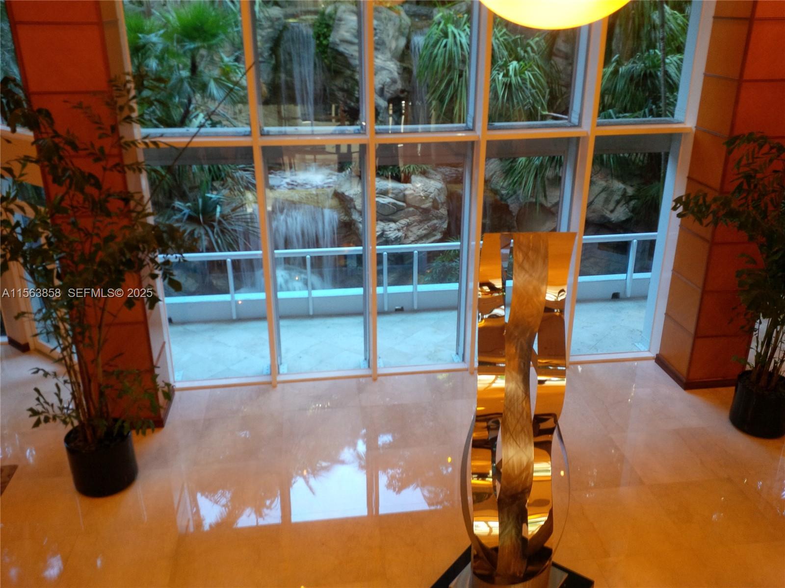 NORTH TOWER AT THE POINT - Residential