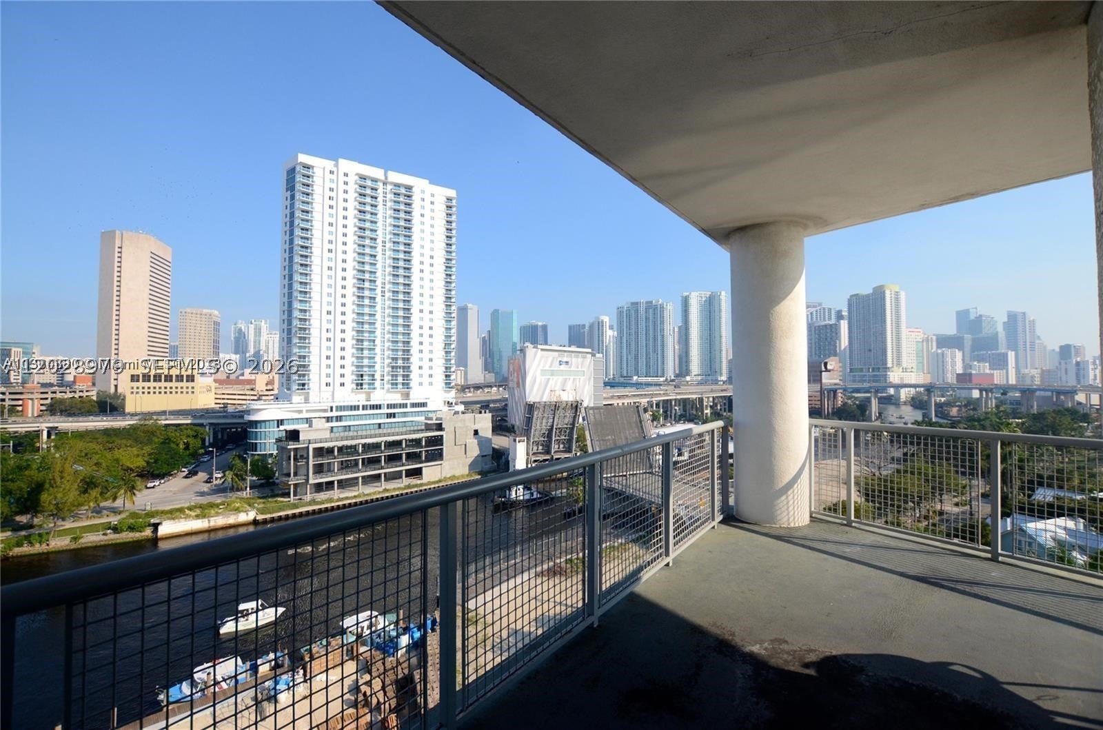 10 SW South River Dr 801