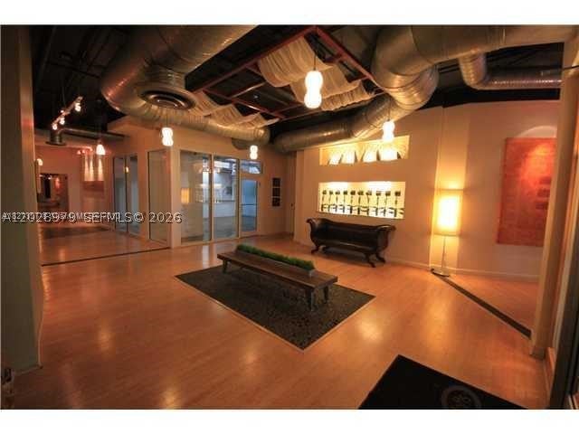 10 SW South River Dr 801