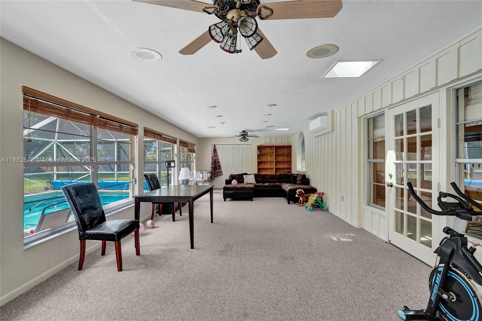 MARAVILLA ESTATES - Residential