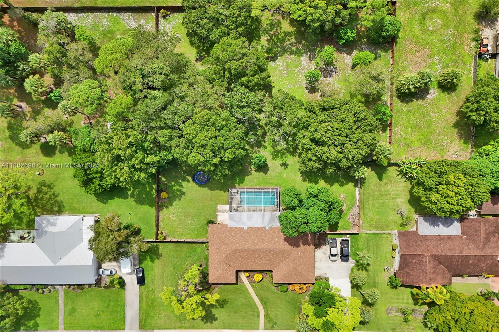 MARAVILLA ESTATES - Residential