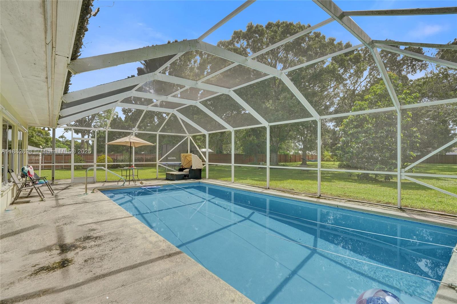 MARAVILLA ESTATES - Residential