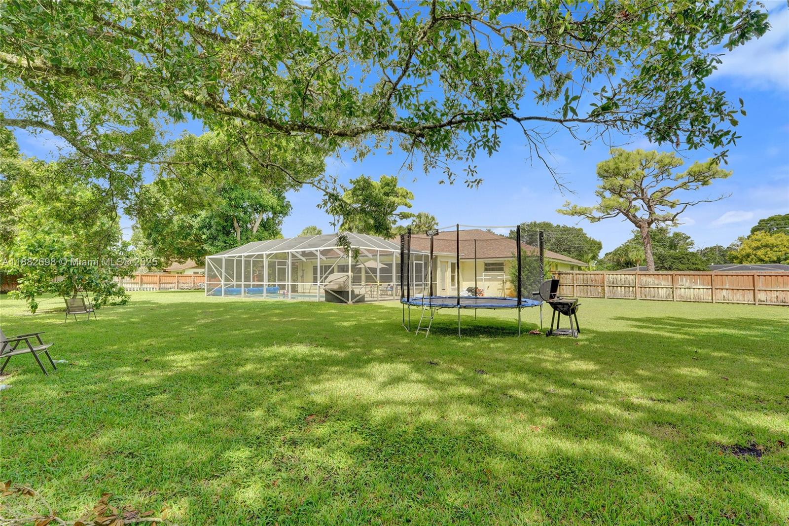 MARAVILLA ESTATES - Residential