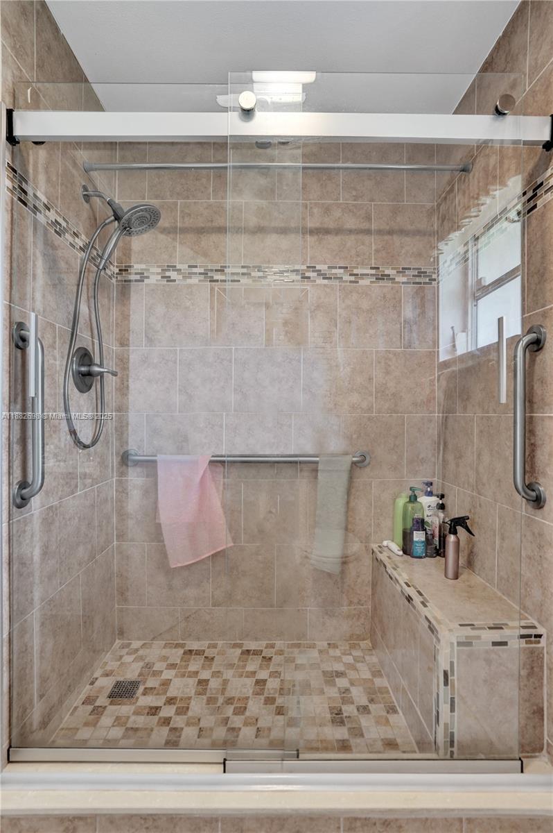 MARAVILLA ESTATES - Residential