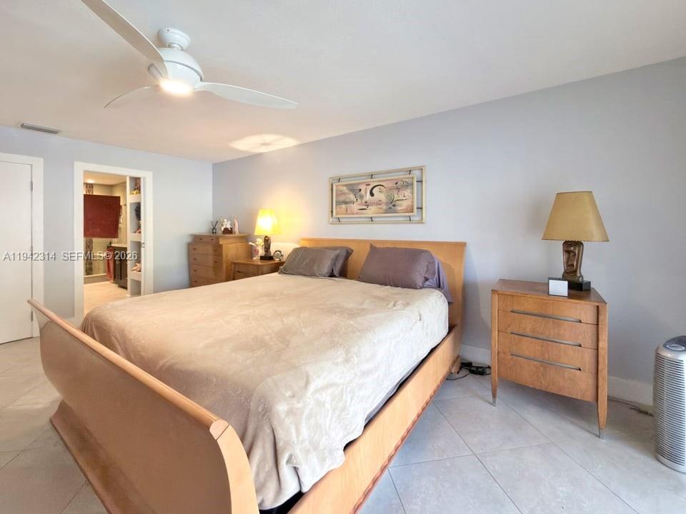 TOWNHOUSES OF EMERALD HIL - Residential