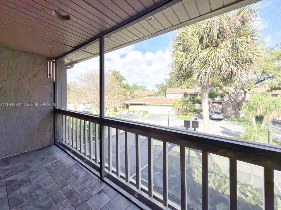 TOWNHOUSES OF EMERALD HIL - Residential