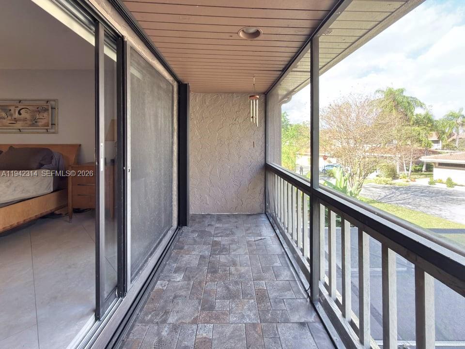 TOWNHOUSES OF EMERALD HIL - Residential