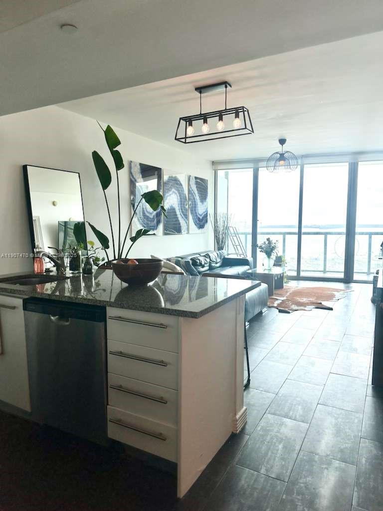 MARINABLUE CONDO - Residential Lease