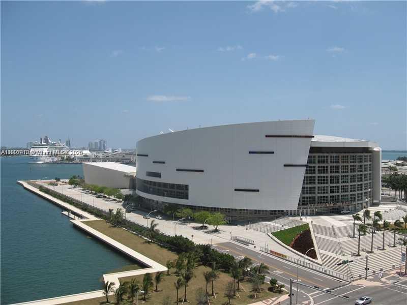 MARINABLUE CONDO - Residential Lease