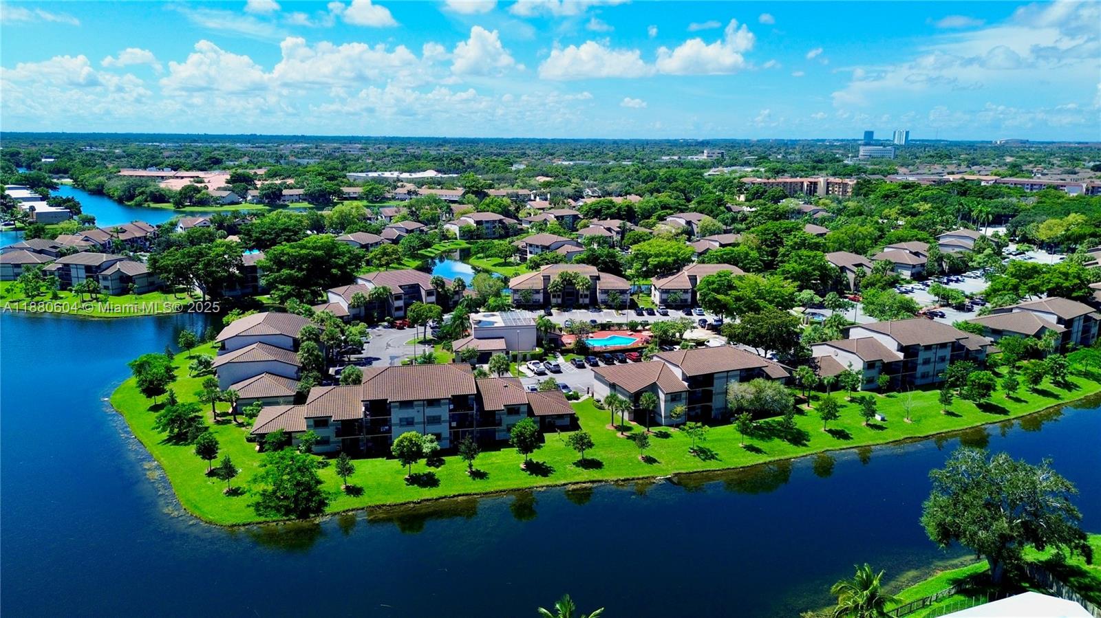 VILLAS DE VENEZIA CONDO - Residential