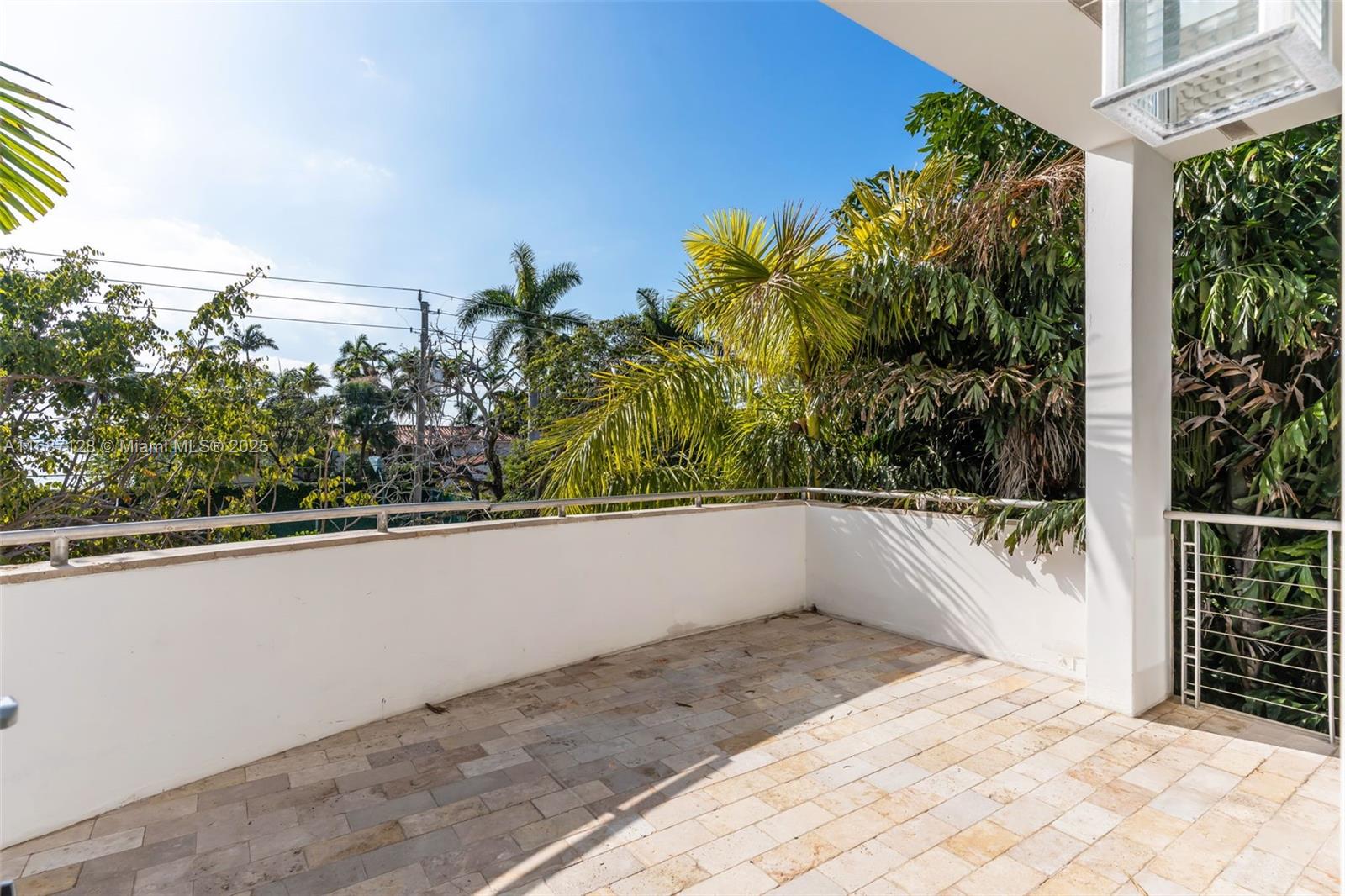 LA GORCE GOLF SUB - Residential Lease