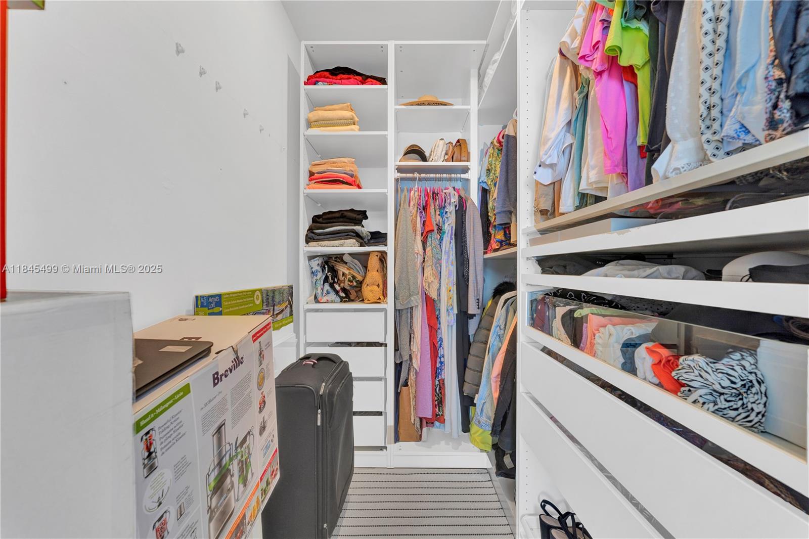 ISLAND PLACE AT NORTH BAY - Residential