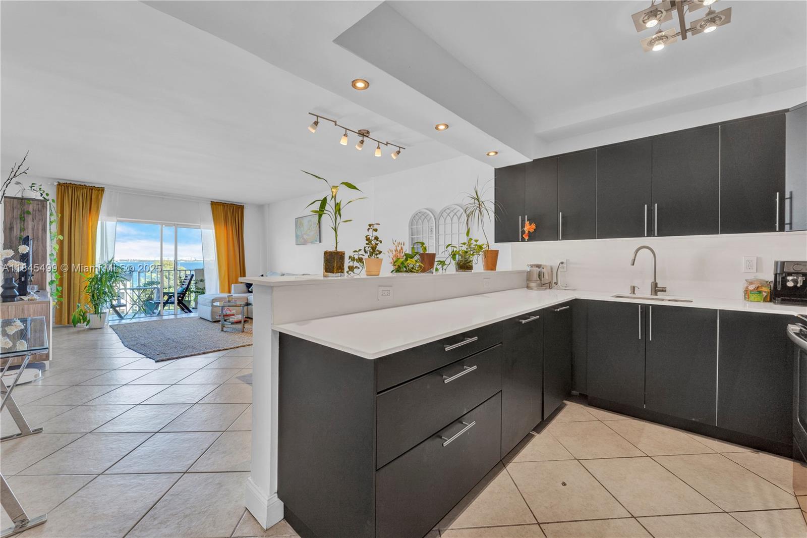 ISLAND PLACE AT NORTH BAY - Residential