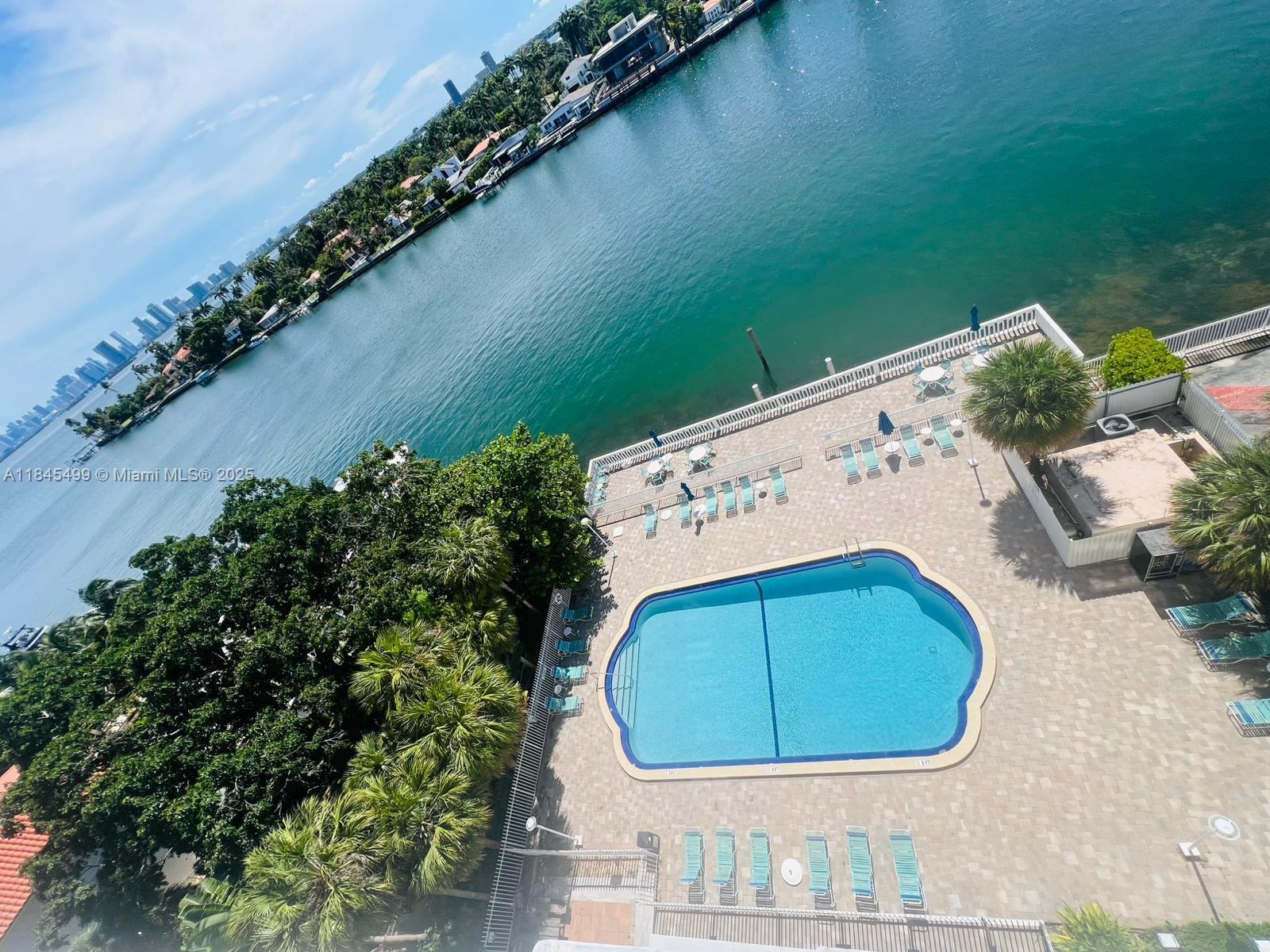 ISLAND PLACE AT NORTH BAY - Residential