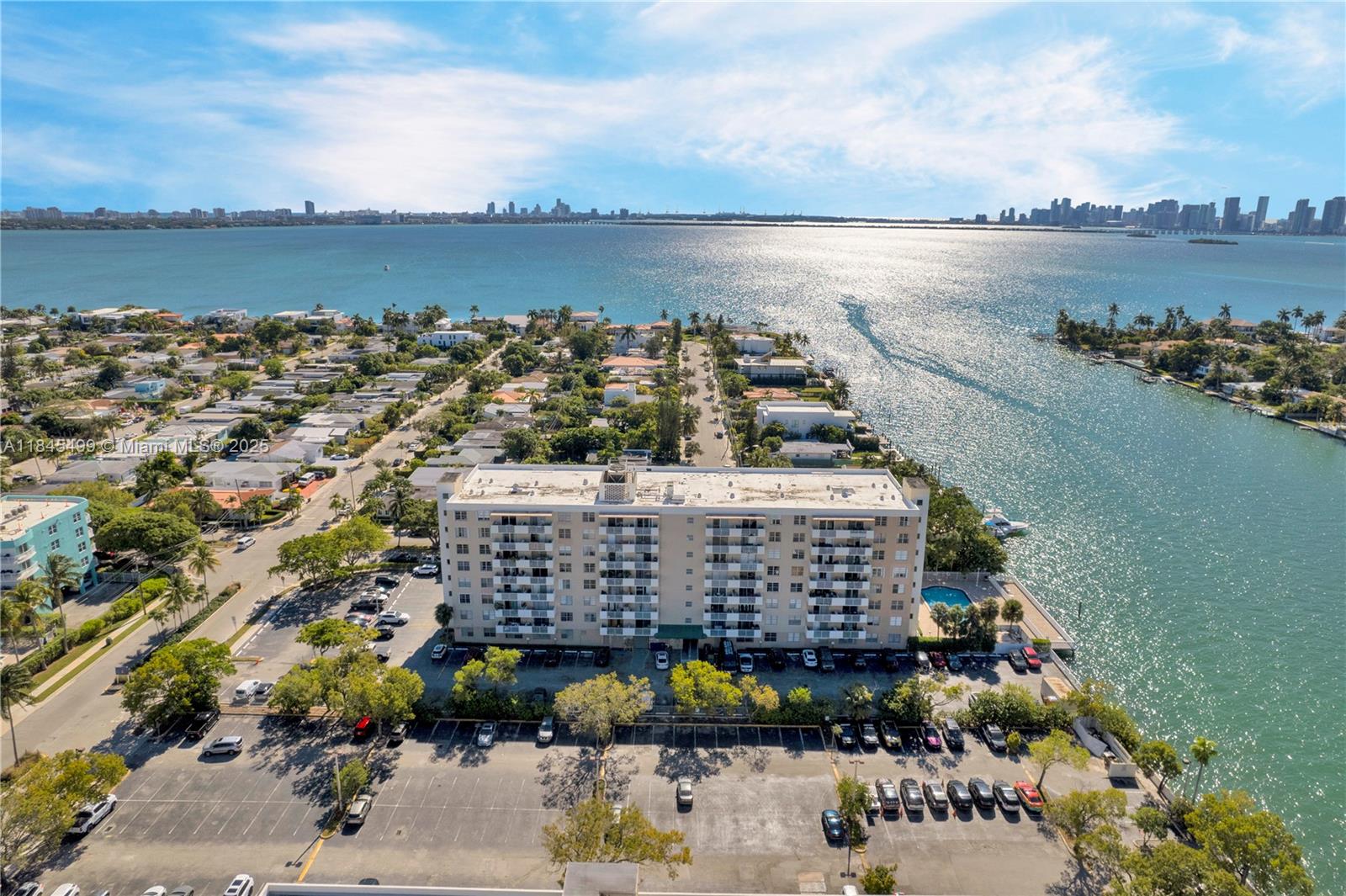 ISLAND PLACE AT NORTH BAY - Residential