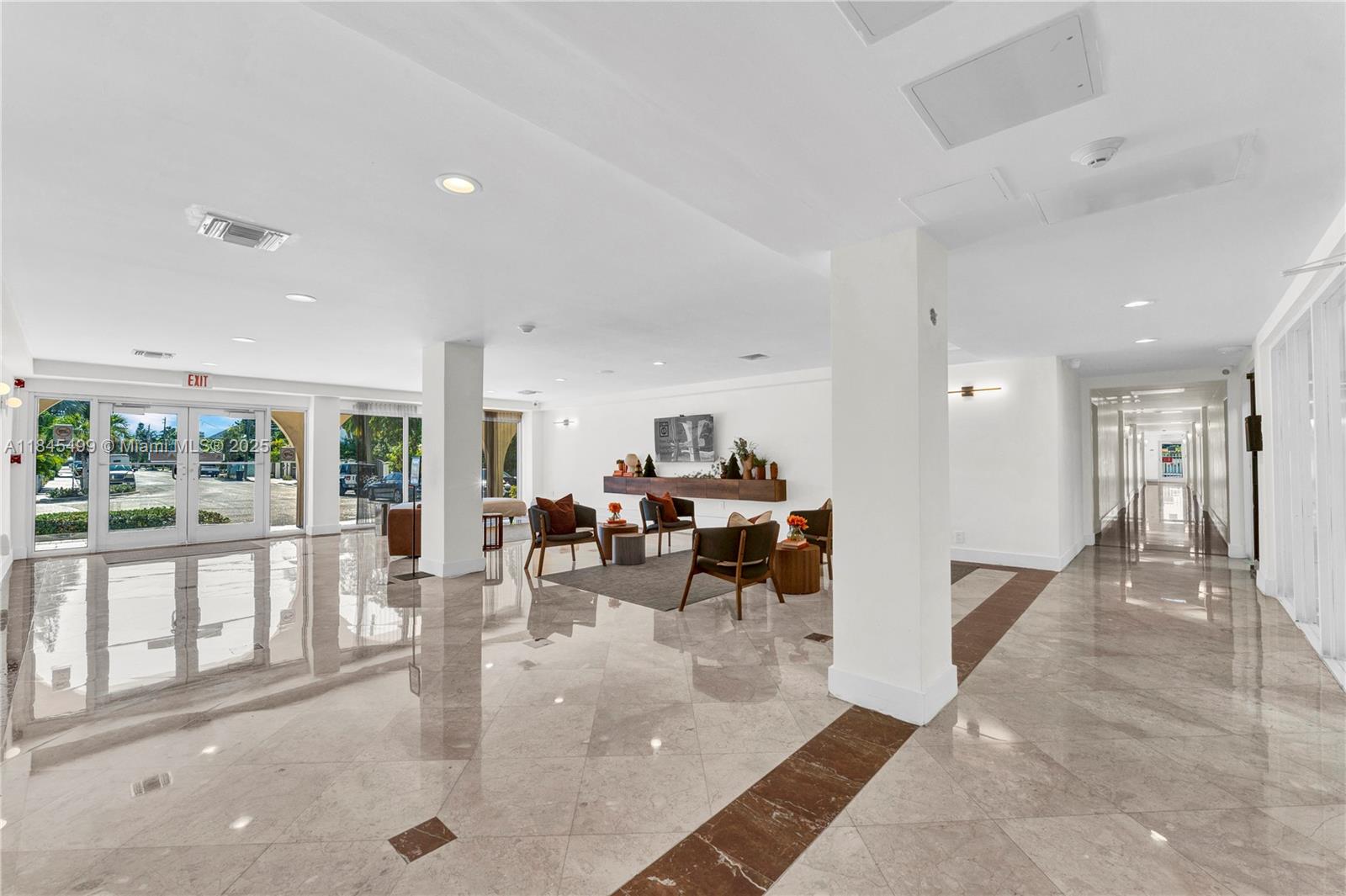 1455 N Treasure Dr PH-G