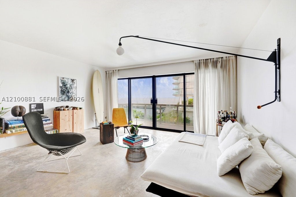 2451 Brickell Ave 6C
