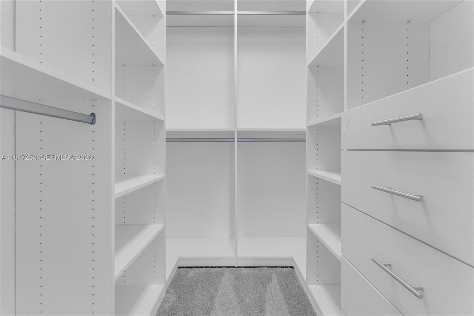 SILVER LAKES PHASE III - Residential