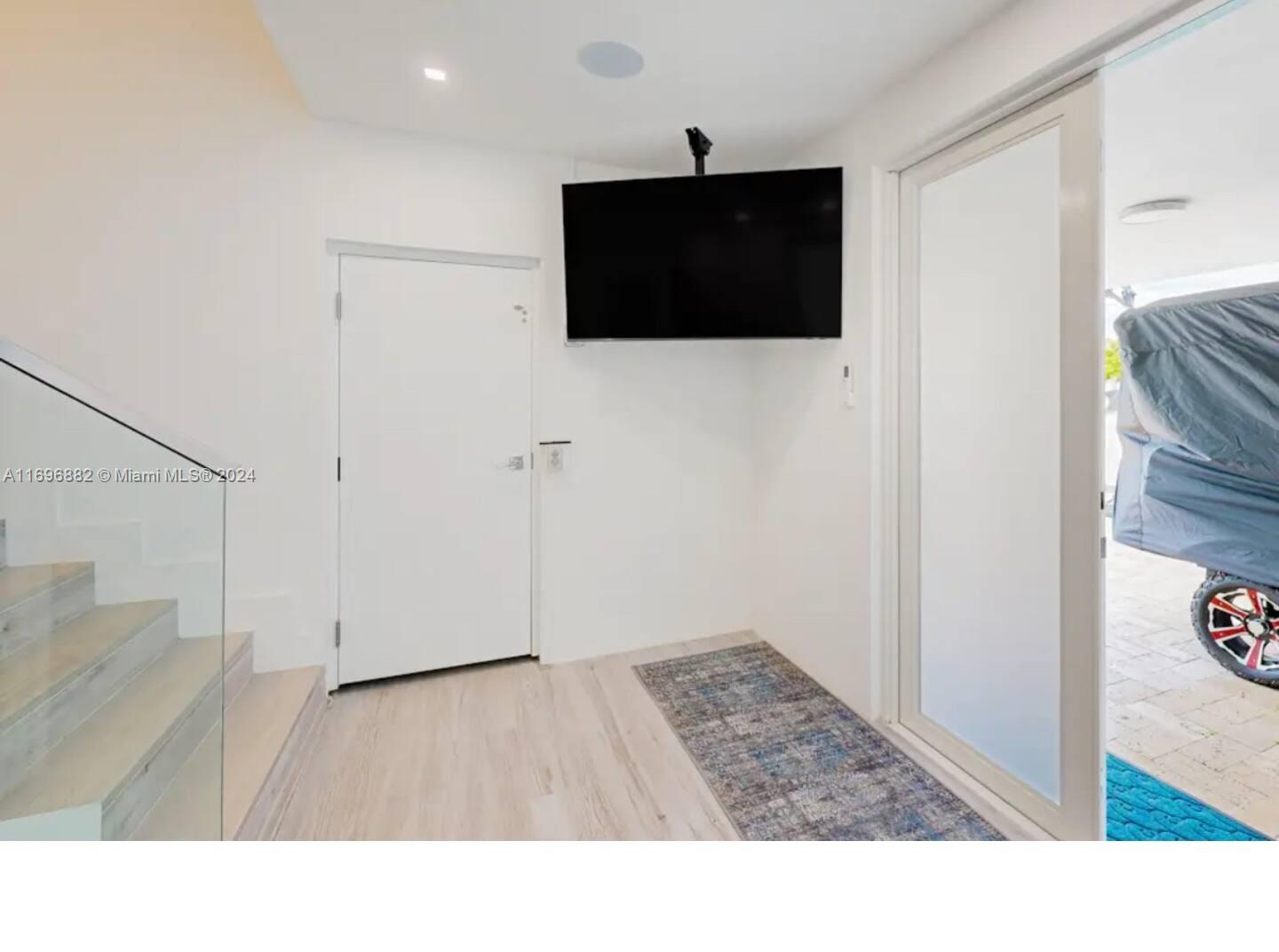 SEXTON COVES ESTATES - Residential Lease