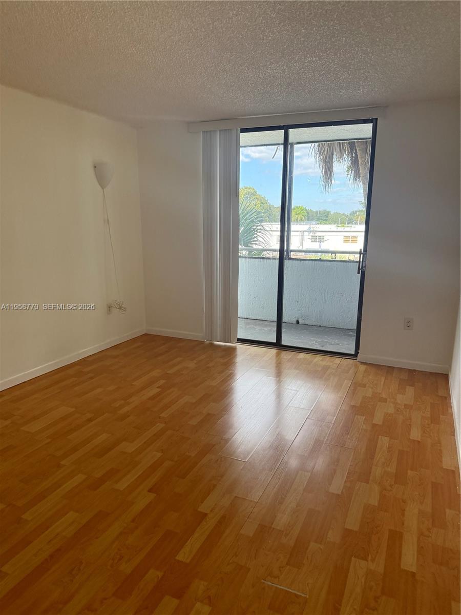 VERABELLA FALLS CONDO - Residential Lease
