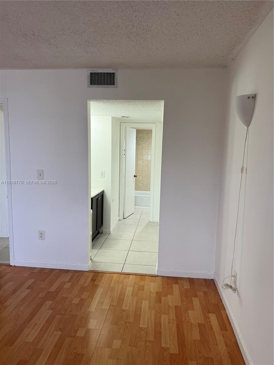 VERABELLA FALLS CONDO - Residential Lease